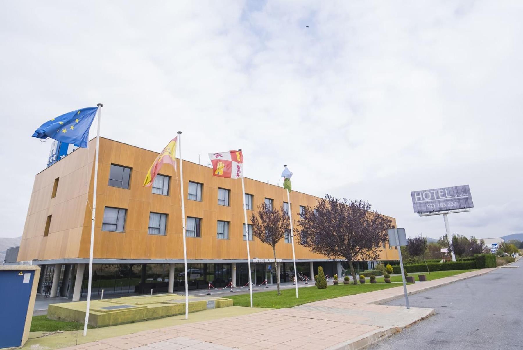 Hotel Alda El Espinar Exteriér fotografie